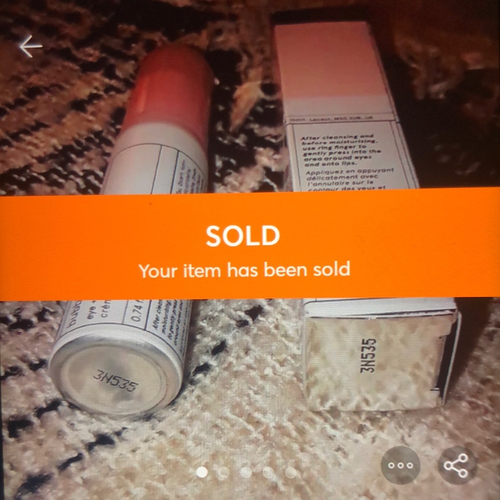 SOLD - DO NOT PURCHASE Glossier Bubble Wrap